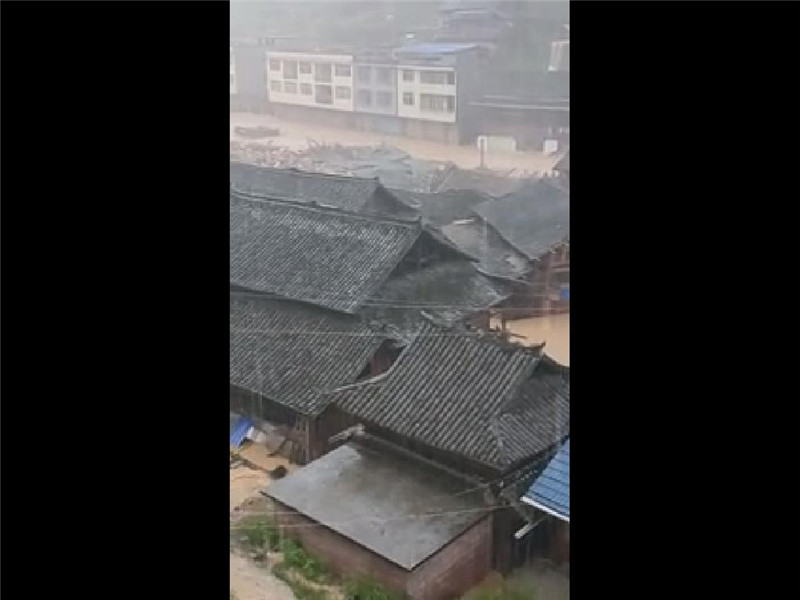 三江良口乡、梅林乡的房子被洪水冲走了?假的